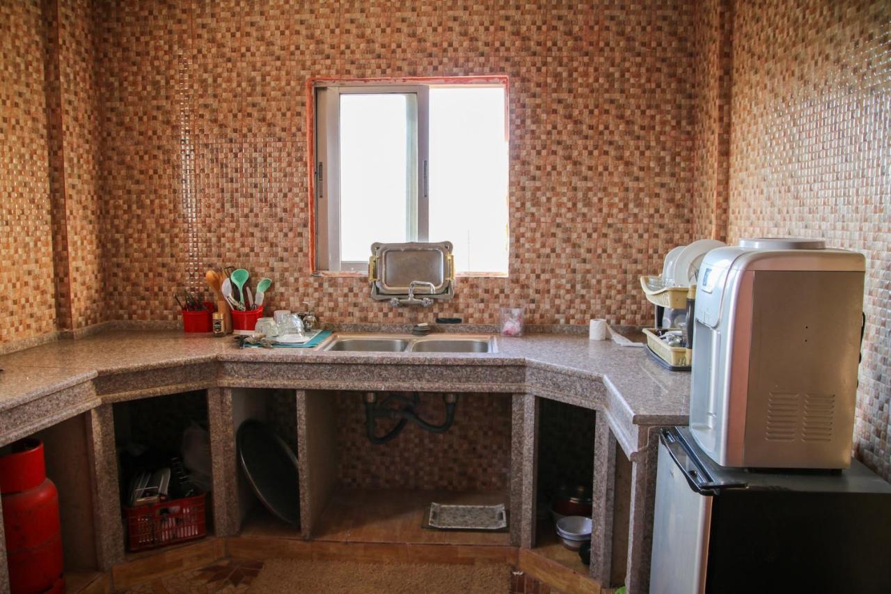 Bed and Breakfast Petra Family House Екстер'єр фото