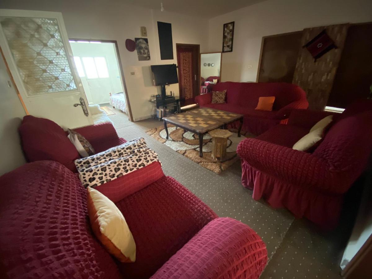 Bed and Breakfast Petra Family House Екстер'єр фото