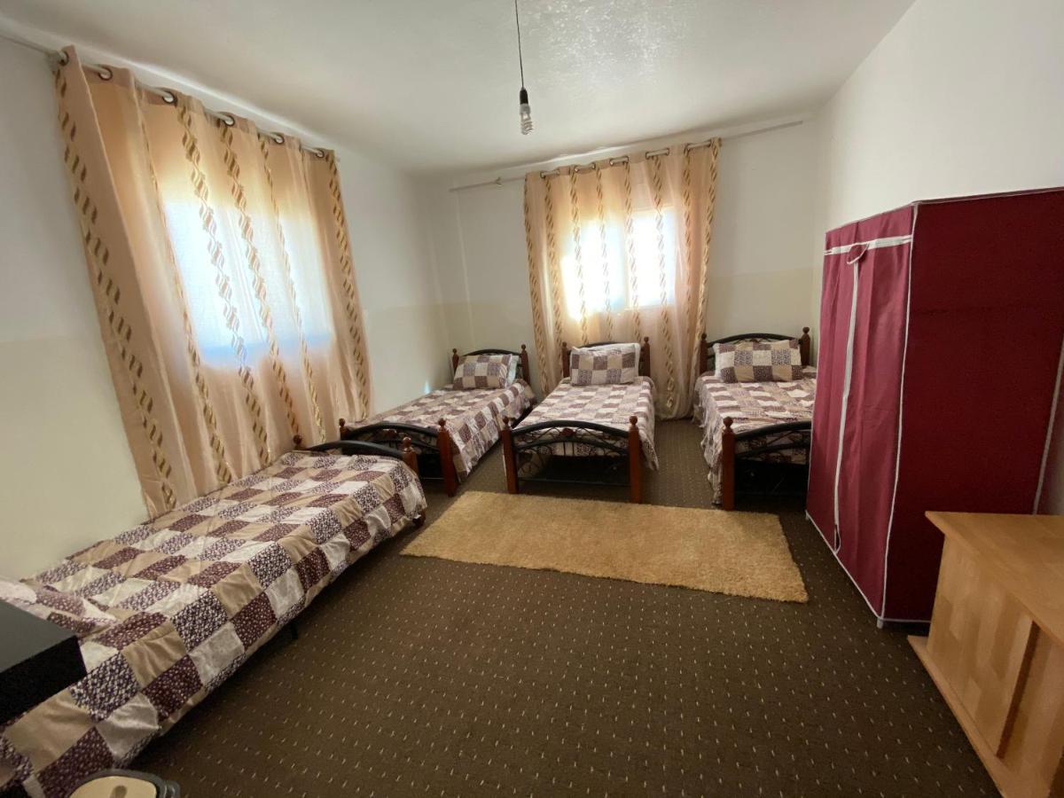Bed and Breakfast Petra Family House Екстер'єр фото